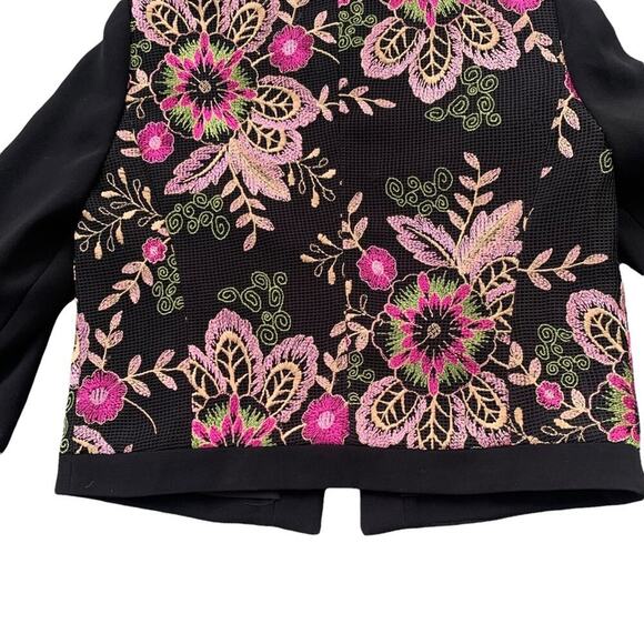TAHARI ASL Floral Embroidered Collarless Jacket Black Classic Unique Size 4 Work - Picture 11 of 16